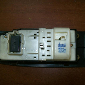 Пульт стеклоподъемника TOYOTA Probox/Succeed NCP50 (2кноп.)