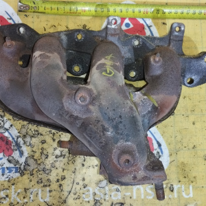 Коллектор выпускной Suzuki G16A Escudo/Vitara TA01W 3 шп. ДЕФЕКТ. ТРЕЩИНА  чугун 2 отверстия ( отверстие под датчик сзади )