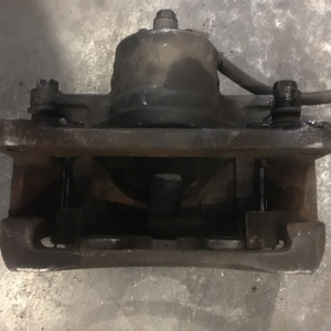 Суппорт Subaru GF1/GF6/GC1/GG2/BG5/BD5 Impreza/Legacy перед, лев под диск 260 *24 26291AC010,26291AC011