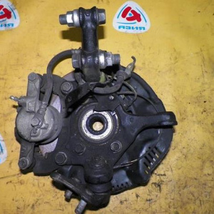 Ступица Toyota ZRE152/NRE150/ZRE151/ZRE152/NZE151/AZE151 Auris перед, прав 2WD ABS. В сборе. Диаметр диска-275мм. 5 шпилек. 43211-12460. 43512-12670