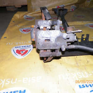 Балка NISSAN HV10 ABS DISK. В сборе. R