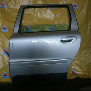 Дверь боковая Volvo V70/V70XC/XC70 SW/SZ '2000-2006 зад, лев в сборе