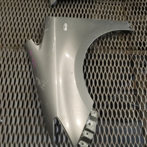 Крыло TOYOTA Wish ZGE20 перед, лев