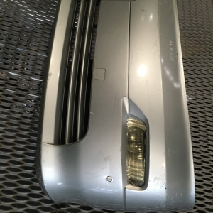 Бампер TOYOTA Alphard MNH10W '2002-2005 перед т.26-74 сонары(в сборе)