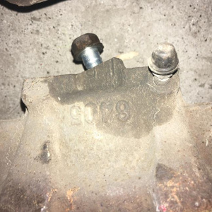 Суппорт TOYOTA ACM26 перед, лев