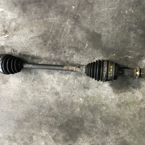 Привод Mitsubishi CU4W Airtrek 4G64 перед, прав 4WD нар25/вн25