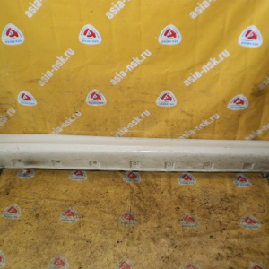 Накладка на порог SUZUKI SX4 YA41S R Hatchback 77231-80J1