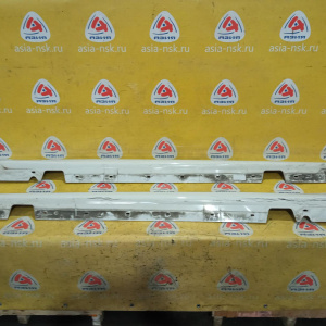 Накладка на порог BMW 3-Series E90 '2005 белый (300) пара 51717062297, 51777164795