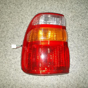 Стоп TOYOTA L Land Cruiser UZJ100