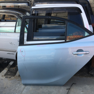 Дверь боковая TOYOTA Allion NZT240 зад, лев Дефект (цена за голое железо)
