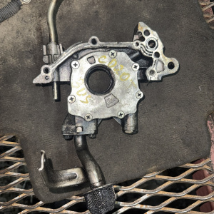 Насос масляный NISSAN CD20-T BUS