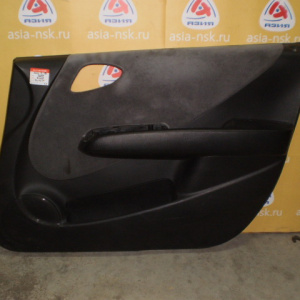 Обшивка двери Honda Fit GD1 перед, прав