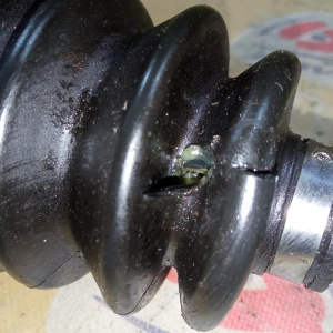 Привод Hyundai TB/BJ Getz перед, лев №1 (порван пыльник внутр.)