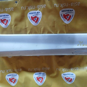 Накладка на дверь Toyota Estima ACR30/40 перед, лев 76914-28030
