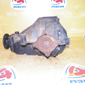 Редуктор TOYOTA RCH11/RCH18/RCH28/RCH41 Granvia/Grand Hiace/Hiace/Regius 3RZ R 2WD 43/10 ( ４．３００).   привода на 4 болта 41110-26370. (C7)