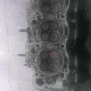 Головка блока TOYOTA 5VZ-FE L Без клапан. крышки L