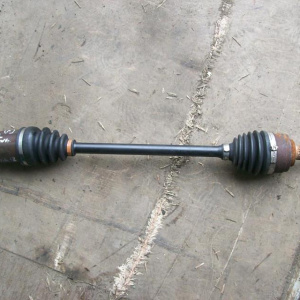 Привод Nissan K13/NK13 March HR12DE перед, лев 2WD/4WD CVT ВН-25шл. Н-25шл. 39101-1HC0C