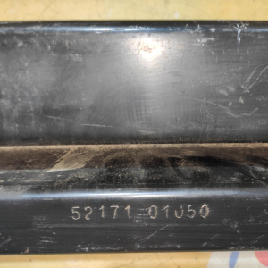Усилитель бампера TOYOTA Voltz ZZE136/ZZE137/ZZE138 R Без креплений ! 52171-01050 / 52023-01040