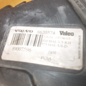 Фара Volvo XC90 CZ '2002-2014 прав USA мех. корректор галоген чёрная (дефект крепл.) 31276810