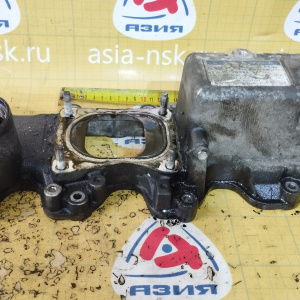 Крышка клапанная Toyota 2C/3C-T Lite Ace Noah CR50 ВАКУМНИК НА 2 ЦИЛИНДРЕ ,ЦЕНА БЕЗ ВАКУМНИКА 11201-64150