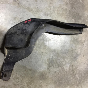 Брызговик Toyota Estima ACR30/40 зад, прав Aeras 76918-28030