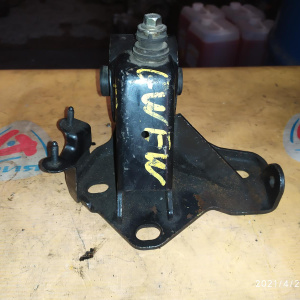 Подушка двигателя Mazda FS/FP Capella GWEW/GW8W '2001- 2WD a/t 1 поддон перед, лев ( GA20 ) GG2P-39-070C
