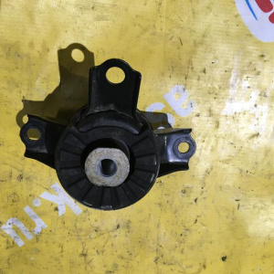 Подушка двигателя Toyota K3 Passo QNC10 перед, прав