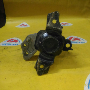 Подушка двигателя Toyota 1SZ Vitz SCP10 перед, прав 12305-23010 / 12305-23011 / 90105-10384