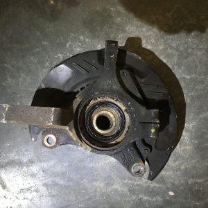 Ступица SUBARU GG2/GG3 Impreza перед, лев ABS голая