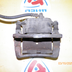 Суппорт Toyota ST202/ST205/ST206/ST215 Caldina 3S-GE перед, лев (40T28 )2 поршня 47730-21010