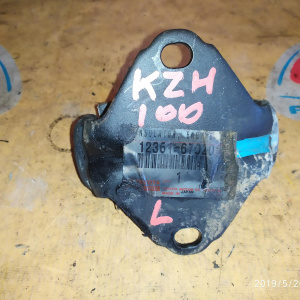 Подушка двигателя Toyota 1KZ KZH10#/KZN130/KCH1#/KZJ7# 12361-67020