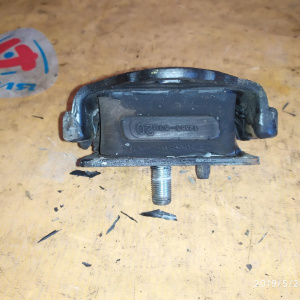 Подушка двигателя Toyota 1KZ KZH10#/KZN130/KCH1#/KZJ7# 12361-67020