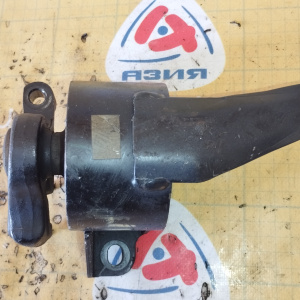 Подушка двигателя Toyota 3C-E Corolla CE113 перед, прав 12362-64220