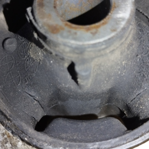Подушка двигателя Mazda L3 Atenza GGEP R