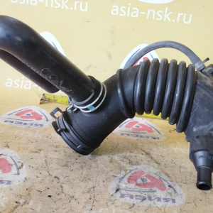 Гофра впускного коллектора Toyota 2AZ-FE Ipsum ACM21 '05.2001-10.2003 резиновая мех. заслонка/-28101