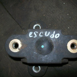 Подушка двигателя Suzuki J20A Escudo TD52W 4WD a/t R 1171077E11