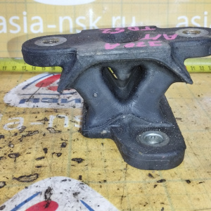 Подушка двигателя Suzuki J20A Escudo TD52W 4WD a/t R 1171077E11