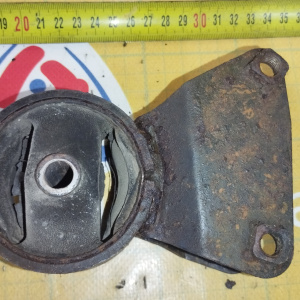 Подушка двигателя Mitsubishi 4G63/93 Chariot/RVR N23W 4WD a/t Rear DOHC R / MB691492