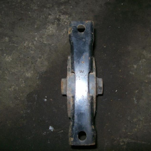 Подушка двигателя Mitsubishi 4G93 EA1A 2WD F