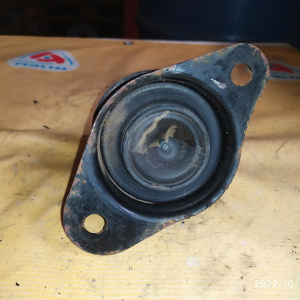 Подушка двигателя Honda K20A/K24A Accord CL/CM 2WD/4WD перед, прав 50820-SEA-E01