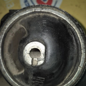 Подушка двигателя Nissan SR20 Prairie M11 4WD зад, прав