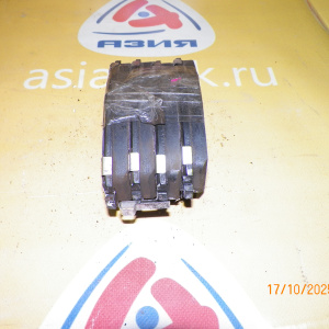 Колодки тормозные Subaru Forester SG5 турбо. Диаметр диска-294мм. Остаток-90%. F