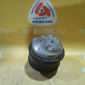 Подушка двигателя Mercedes M111E20 C-Class W203 Справа R A2032400517