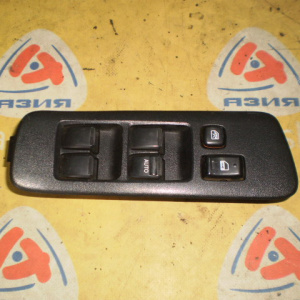 Пульт стеклоподъемника Toyota Kluger V MCU20 перед, прав 84040-48040