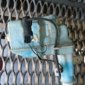 Бачок омывателя Mazda BJ5P Familia (1мотор.)