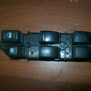 Пульт стеклоподъемника TOYOTA Allion/Premio AZT240 перед, прав