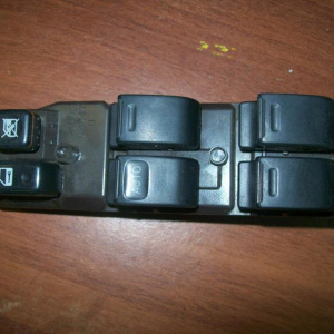 Пульт стеклоподъемника TOYOTA Camry ACV30 usa