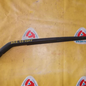Держатель дворника Toyota Voxy/Noah AZR6# R