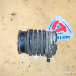 Гофра впускного коллектора Toyota 2C Caldina CT196 резиновая 17882-64100