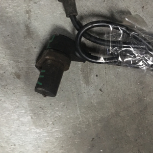 Датчик ABS Nissan Y11/B15/G10 перед, лев Old